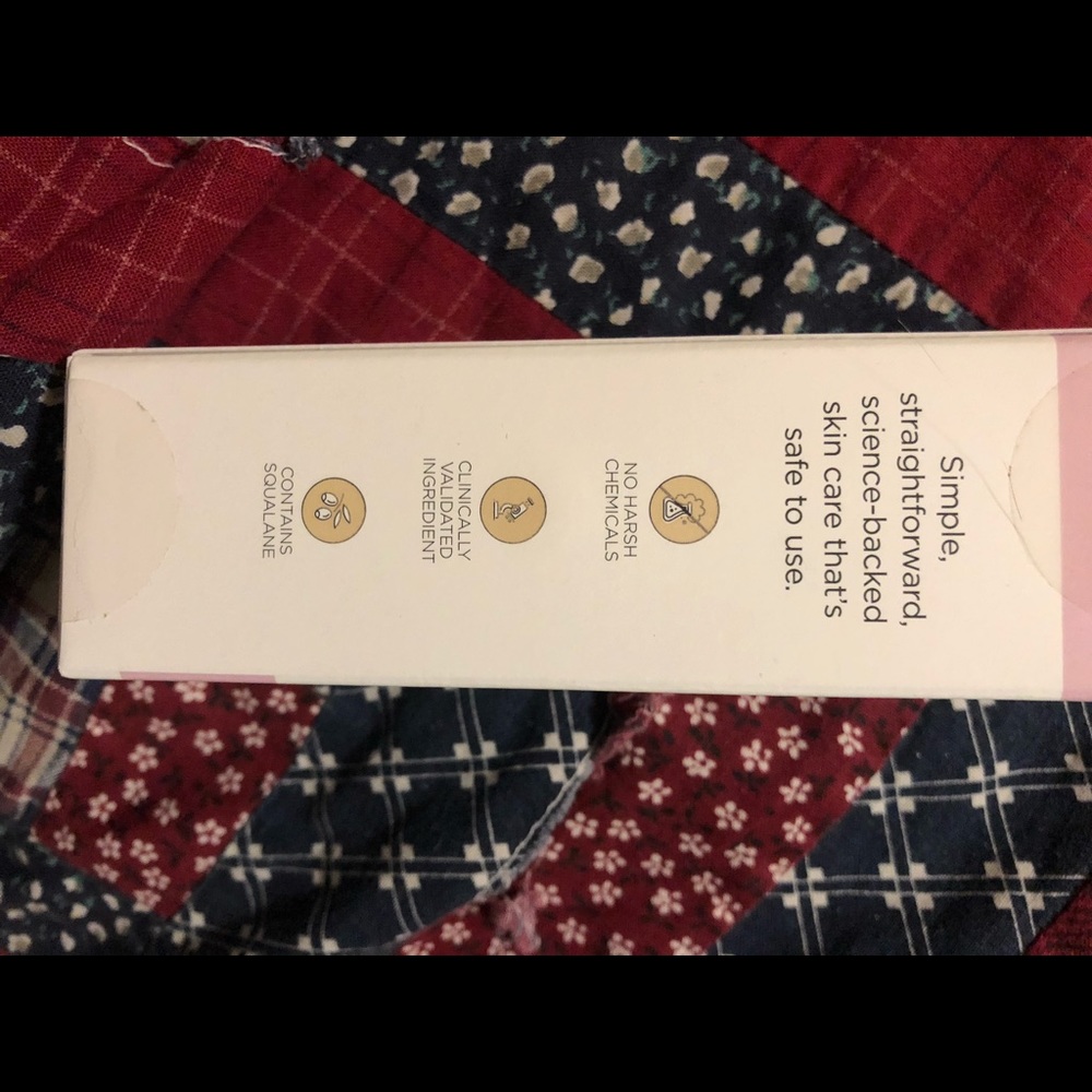 Trilane rentol and vitamin c gentle skin-smoothing. Anti aging moisturizer
